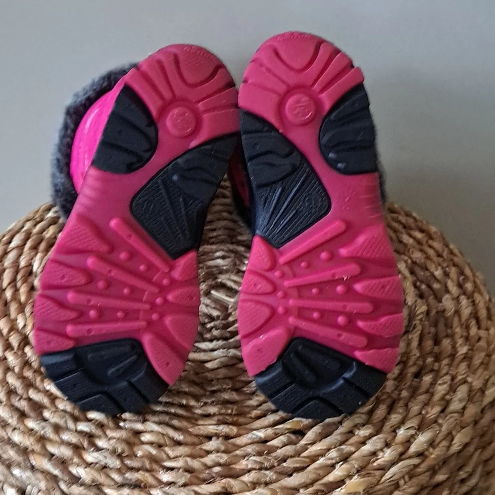Kamik Girls Snow Gypsy 3 Waterproof/Insulated Rose/Black Winter/Outdoor Boots 13